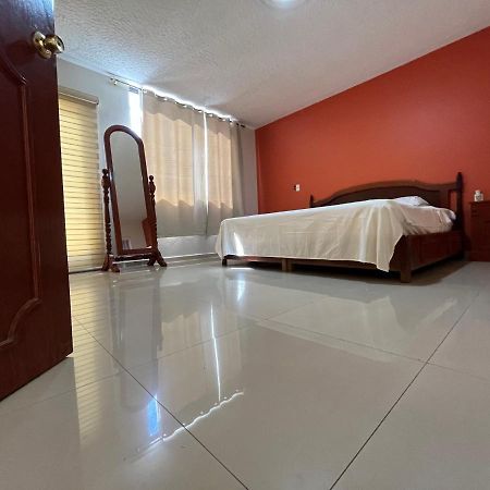 Villa Beautiful Private House In The Downtown With 3 Floors à Tepatitlan Extérieur photo