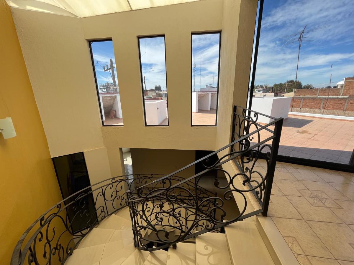 Villa Beautiful Private House In The Downtown With 3 Floors à Tepatitlan Extérieur photo